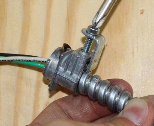 3/8 in. Flexible Metal Conduit Saddle Clamp Connector, 25 pack Fashion